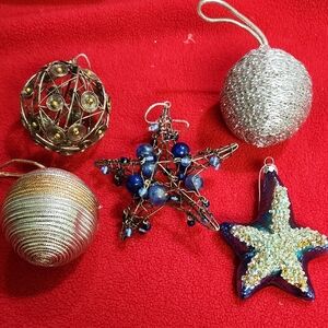 Set of 5 Decorative Ornaments